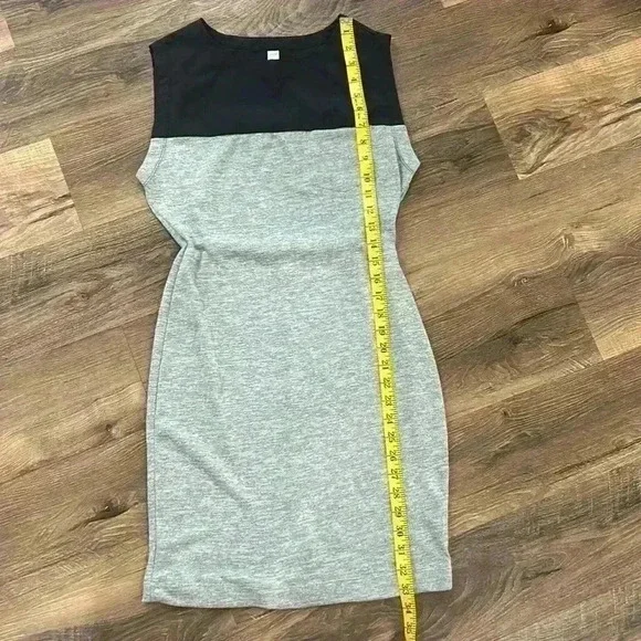 Lole Black/Gray Sporty Style Dress with front pocket and elastic waist. Stretchy - Picture 5 of 11